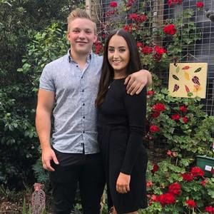 Meet your Posher, Hayley